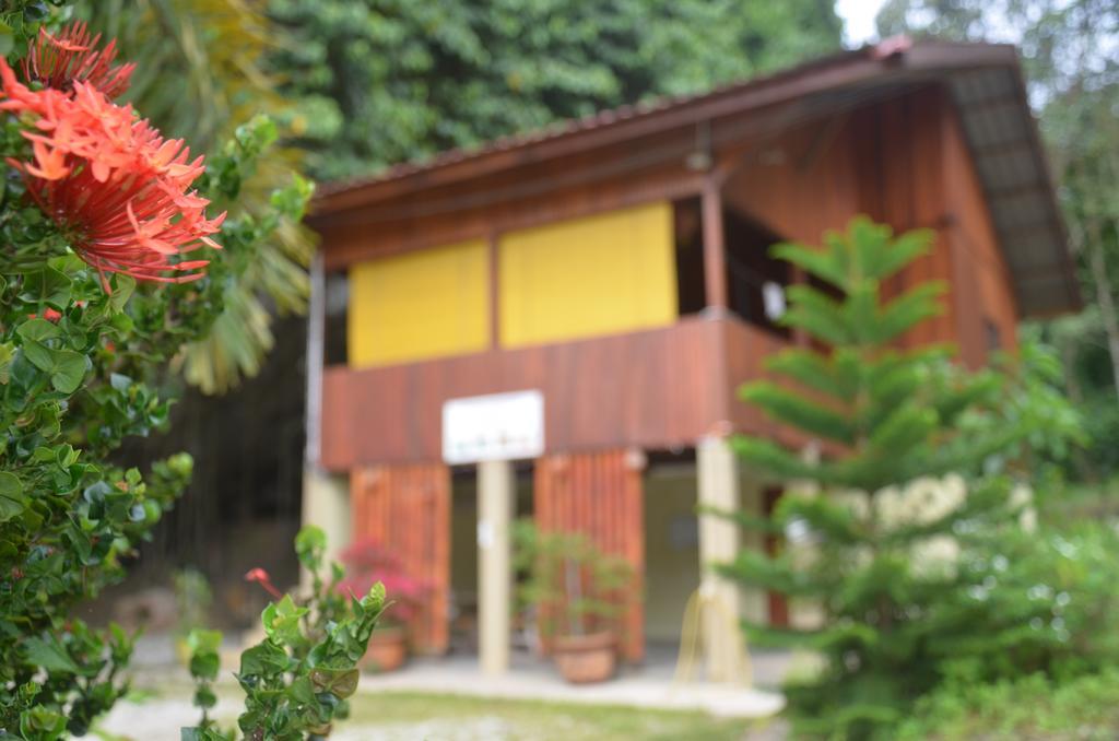 Country House Pulai Holiday Village Gua Musang Extérieur photo
