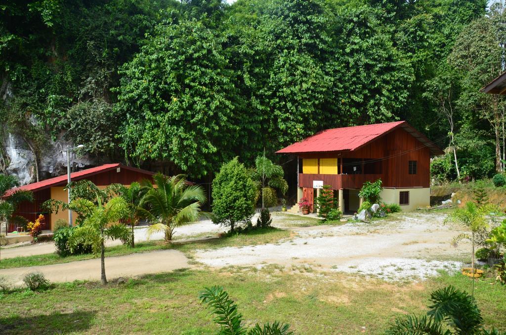 Country House Pulai Holiday Village Gua Musang Extérieur photo
